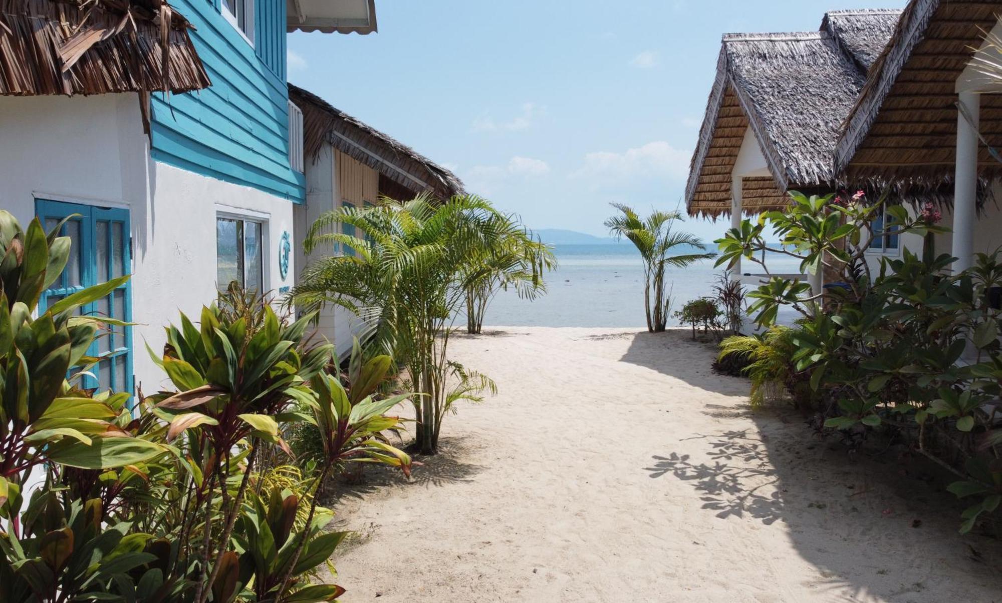 Sand Terrace Beach Bungalows Баан Тай Экстерьер фото